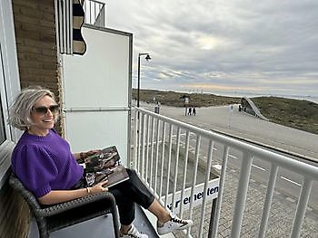 Nieuwe balkons appartement 2 en 4 - U kunt uit de wind zitten! - Appartementen Zeezicht Katwijk aan Zee